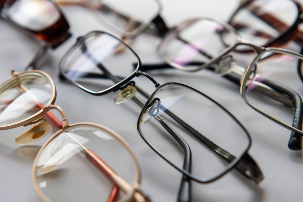 4 Alternatives to Varifocals | Alternative Lenses That Work